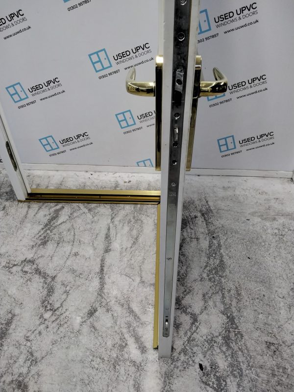 Used White Composite Front Door 905mm x 2080mm 0793 - Image 5