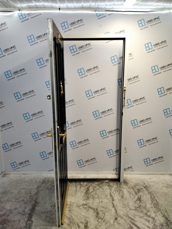 Used Black Composite Front Door 920mm x 2040mm 0490 - Image 3
