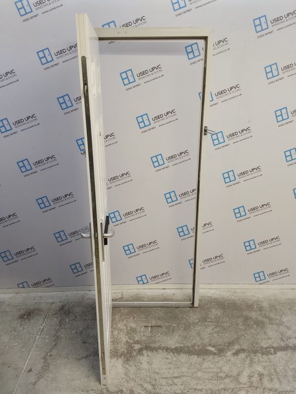 Used White Composite Front Door 805mm x 2085mm C8D28 - Image 3