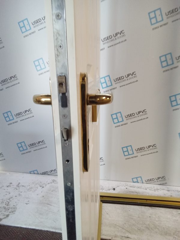 Used White Composite Front Door 910mm x 2065mm C8D34 - Image 6