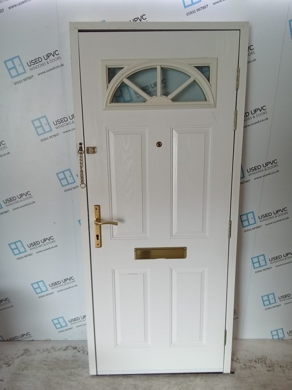 Used White Composite Front Door 910mm x 2080mm C9D19 - Image 3