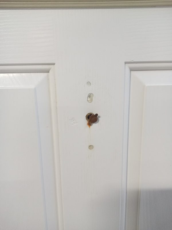 Used White Composite Front Door 960mm x 2090mm C9D26 - Image 3