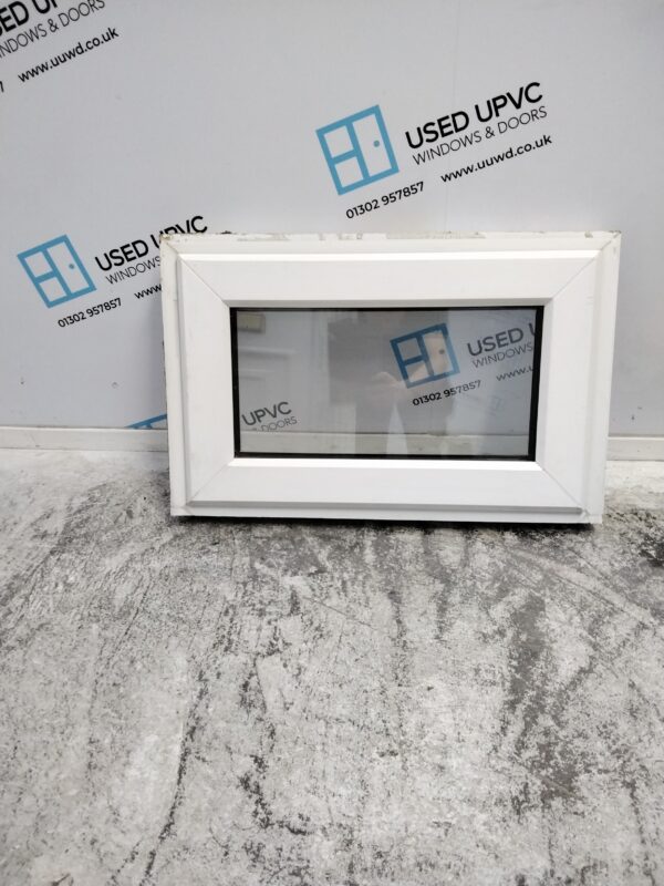 Used White Upvc Window 645mm x 415mm W0143
