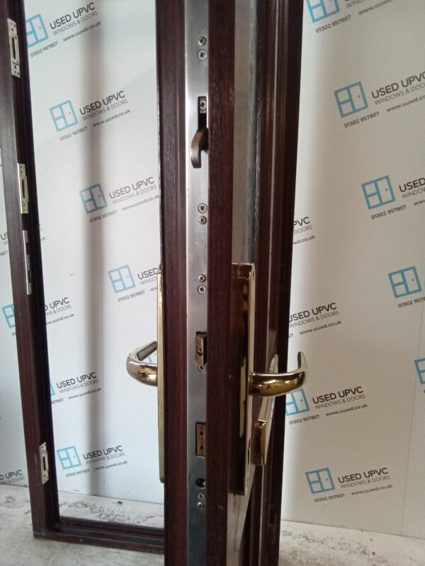 Used Woodgrain Upvc Front Door 895mm x 2055mm 0694 - Image 5