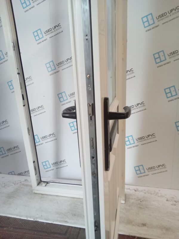Used White Upvc Front Door 915mm x 2020mm C6003 - Image 5