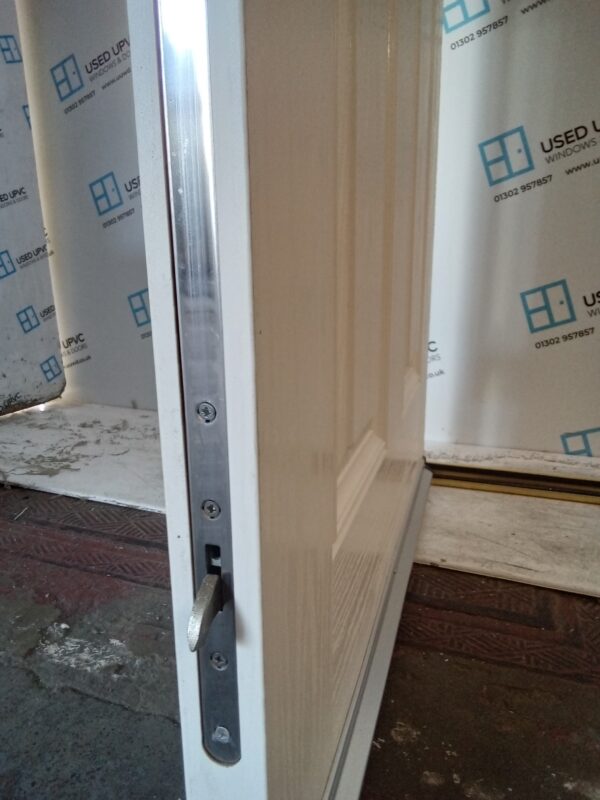 Used White Composite Front Door 905mm x 2070mm C8D11 - Image 7