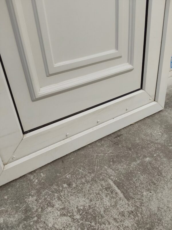 Used White Upvc Front Door 910mm x 2040mm C8D73 - Image 5