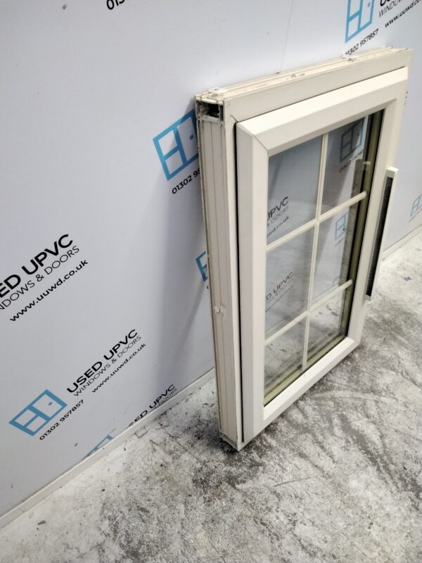 Used Cream Upvc Window 905mm x 600mm W0110 - Image 4