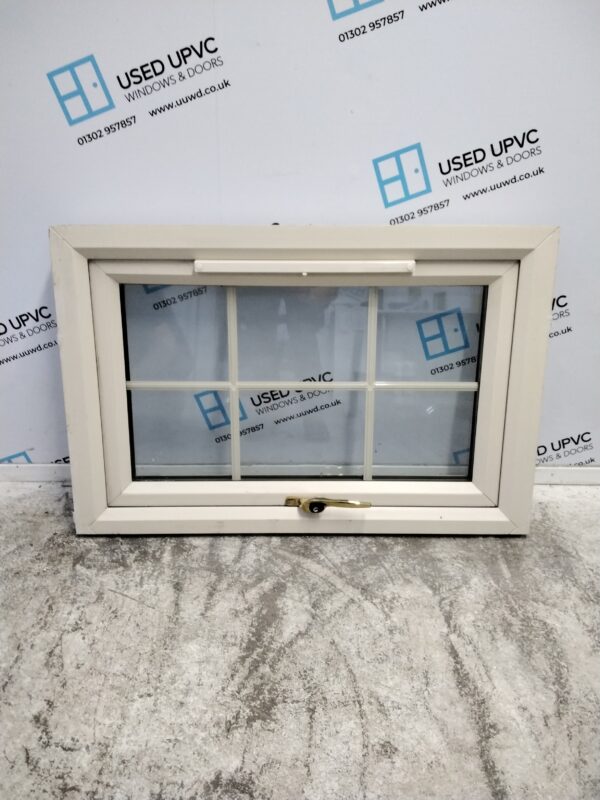 Used Cream Upvc Window 905mm x 600mm W0110 - Image 2