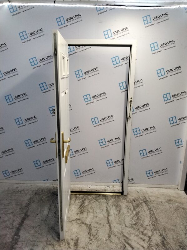 Used White Composite Front Door 870mm x 1960mm C1064 - Image 3