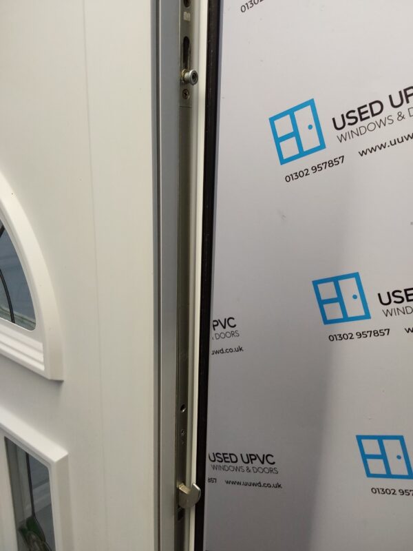 Used White Upvc Front Door 955mm x 2120mm C6050 - Image 8