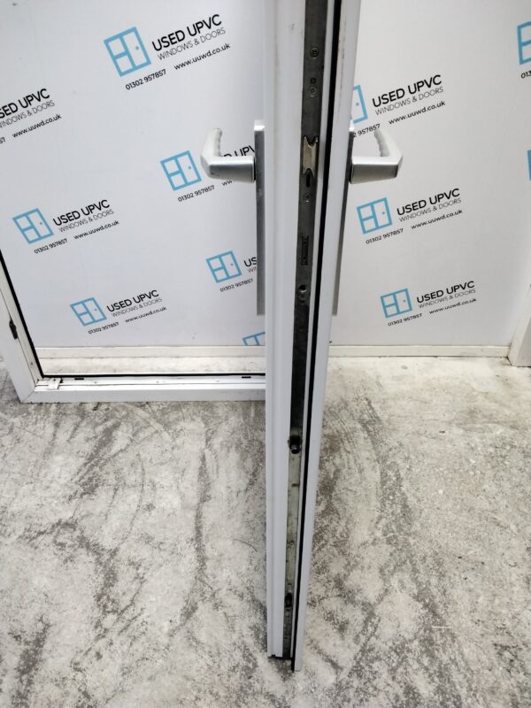 Used White Upvc Front Door 905mm x 2010mm 0155 - Image 5