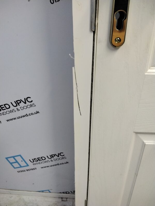 Used White Composite Front Door 910mm x 2030mm C6018 - Image 6