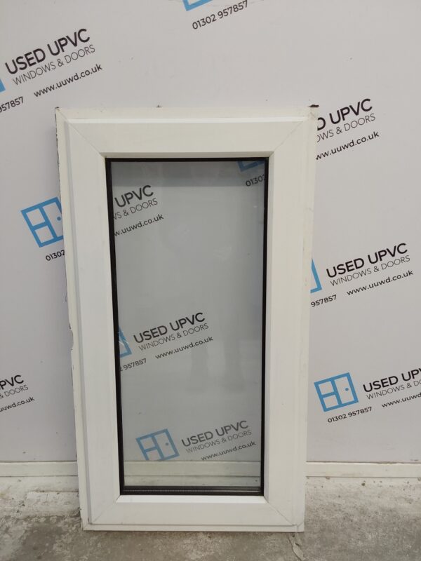 Used White Upvc window 525mm x 955mm W0099