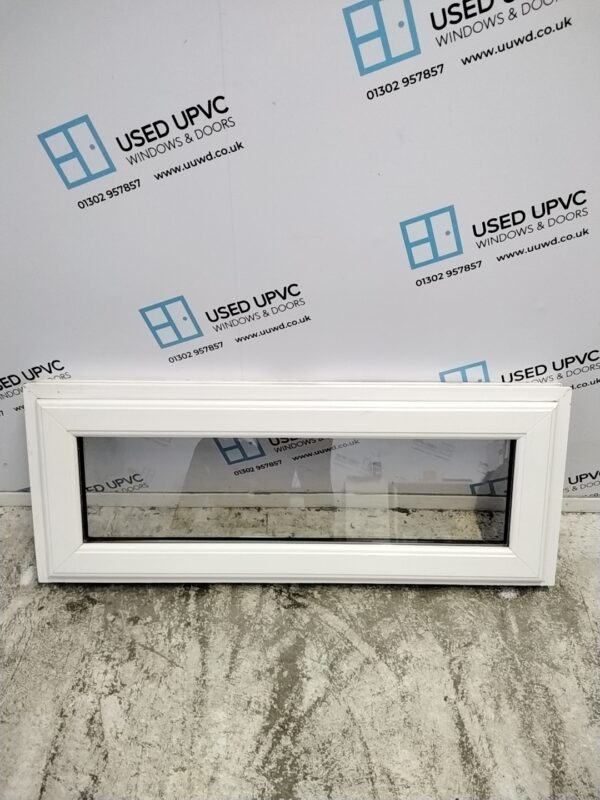 Used White Upvc window 410mm x 1050mm W0210
