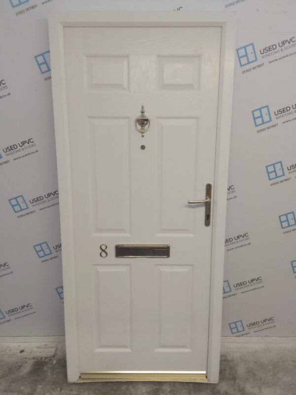 Used White Composite Front Door 900mm x 2030mm C10D23