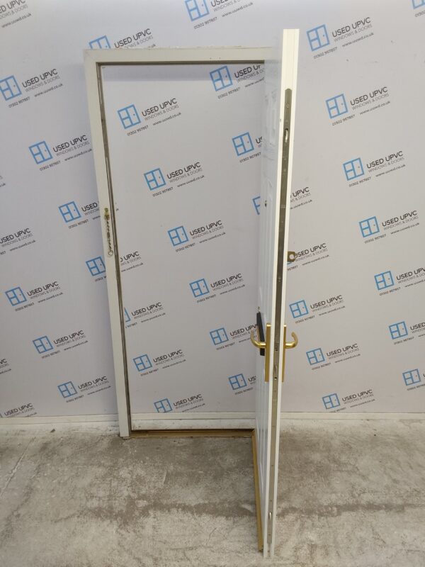Used White Composite Front Door 910mm x 2080mm C8D27 - Image 3
