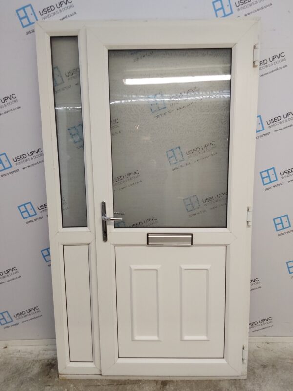Used Woodgrain Upvc Front Door And Side Panel 1175mm x 2085mm DS024 - Image 2