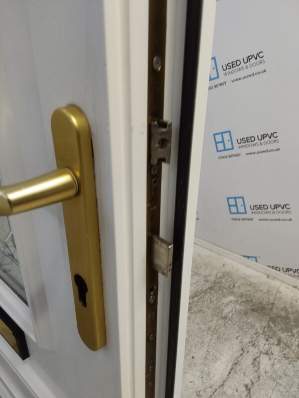 Used White Upvc Front Door 925mm x 2025mm 0290 - Image 5