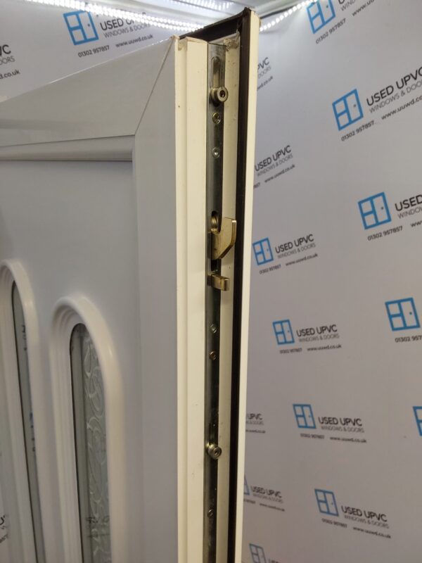 Used White Upvc Front Door 950mm x 2040mm (reduce to 930mm) C9D52 - Image 5