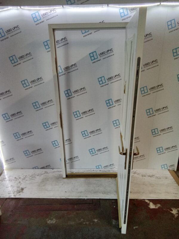 Used White Composite Front Door 915mm x 2055mm C8D63 - Image 8