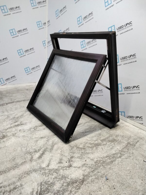 Used Rosewood Upvc Window 920mm x 915mm C2026 - Image 3