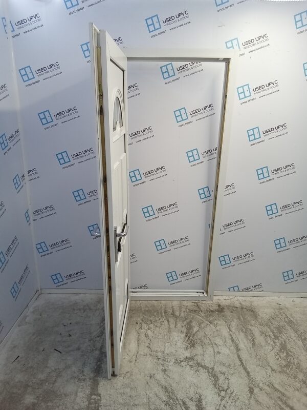 Used White Upvc Front Door 840mm x 2010mm C10D04 - Image 3