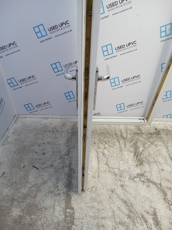 Used White Upvc Front Door 840mm x 2010mm C10D04 - Image 5