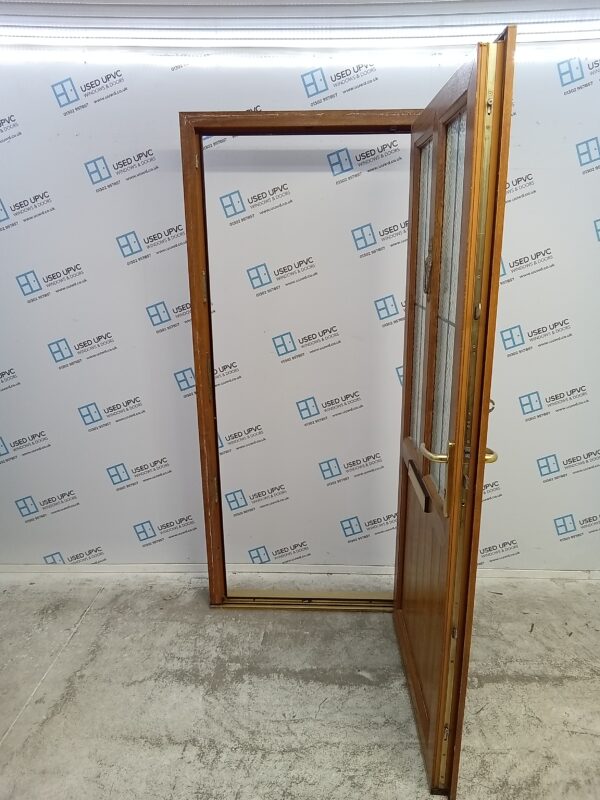 Used Oak Upvc Front Door 930mm x 2080mm 0451 - Image 3