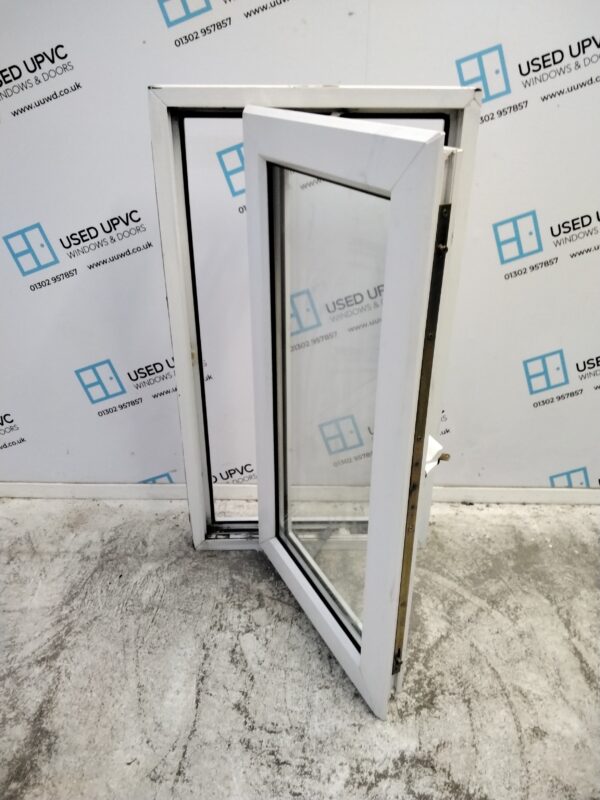 Used White Upvc Window 540mm x 955mm W0072 - Image 3