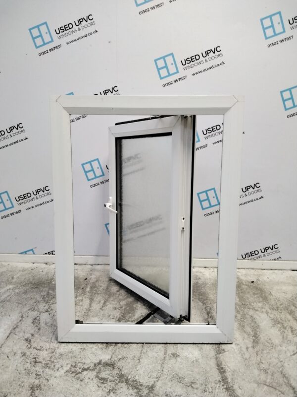 Used White Upvc Window 580mm x 795mm W0100 - Image 3