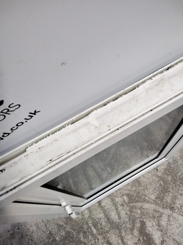Used White Upvc Window 580mm x 795mm W0100 - Image 5