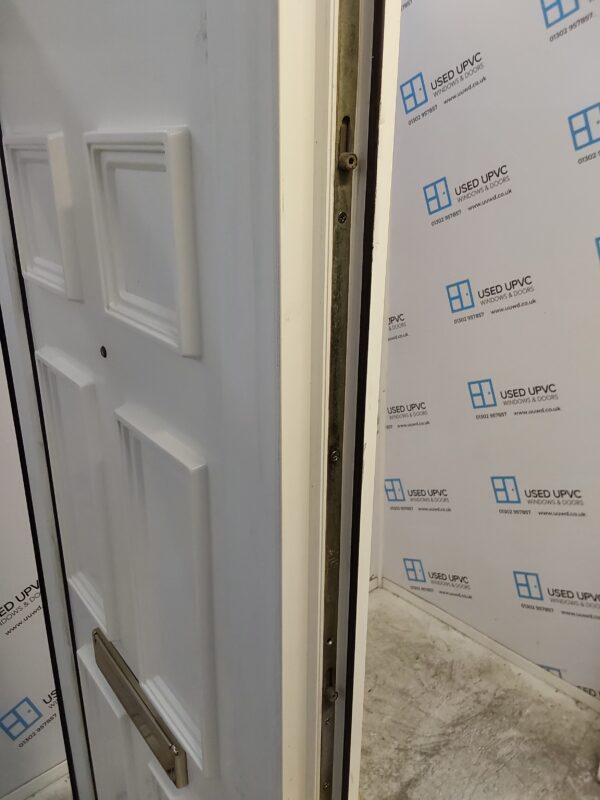 Used White Upvc Front Door 945mm x 2070mm 0261 - Image 5