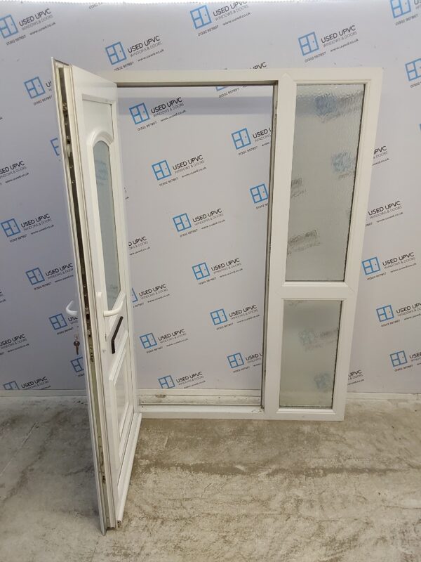 Used White Upvc Front Door And Side Panel 1350mm x 1975mm DS001 - Image 3