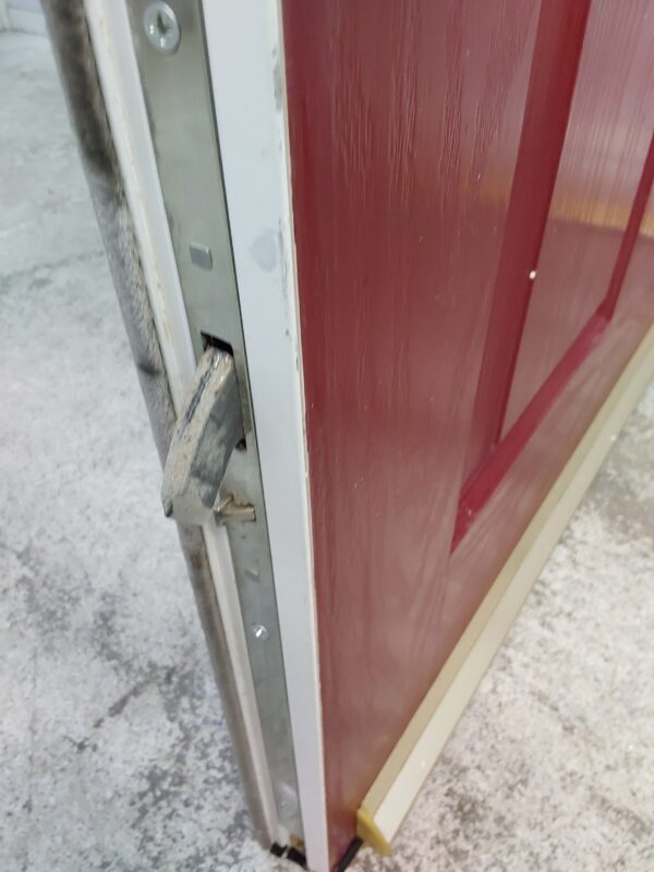 Used Red Composite Front Door 900mm x 2030mm 0762 - Image 9
