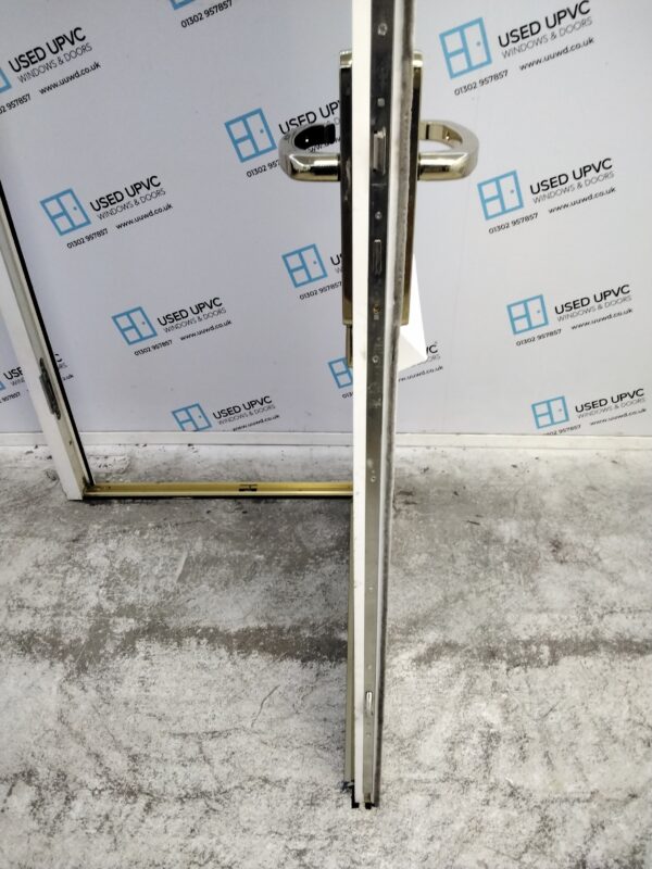 Used Dark Blue Composite Front Door 900mm x 2030mm C10D04 - Image 4