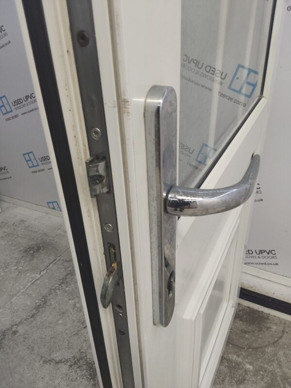 Used White Upvc Back Door 920mm x 2055mm (reduce to 900mm x 2005mm) 0626 - Image 5