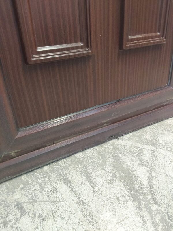 Used Woodgrain Upvc Back Door 960mm x 2030mm (reduce to 930mm) 0604 - Image 4