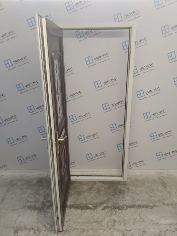 Used Rosewood Upvc Front Door 920mm x 2055mm (reduce to 900mm) 0515 - Image 3