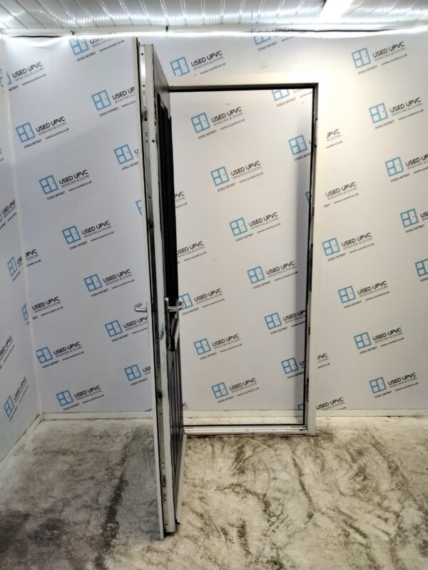 Used Blue Composite Front Door 930mm x 2090mm (Reduce To 900mm x 2090mm) 0006 - Image 3