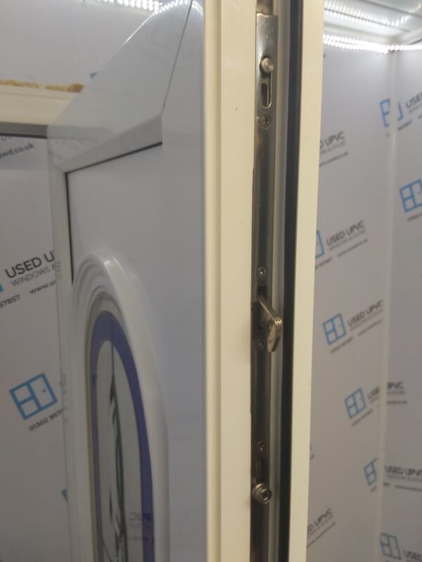 Used White Upvc Front Door 830mm x 2065mm (reduce to 815mm x 2050mm) C10D04 - Image 4
