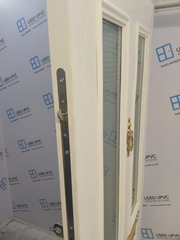 Used White Composite Front Door 915mm x 2065mm C6024 - Image 5