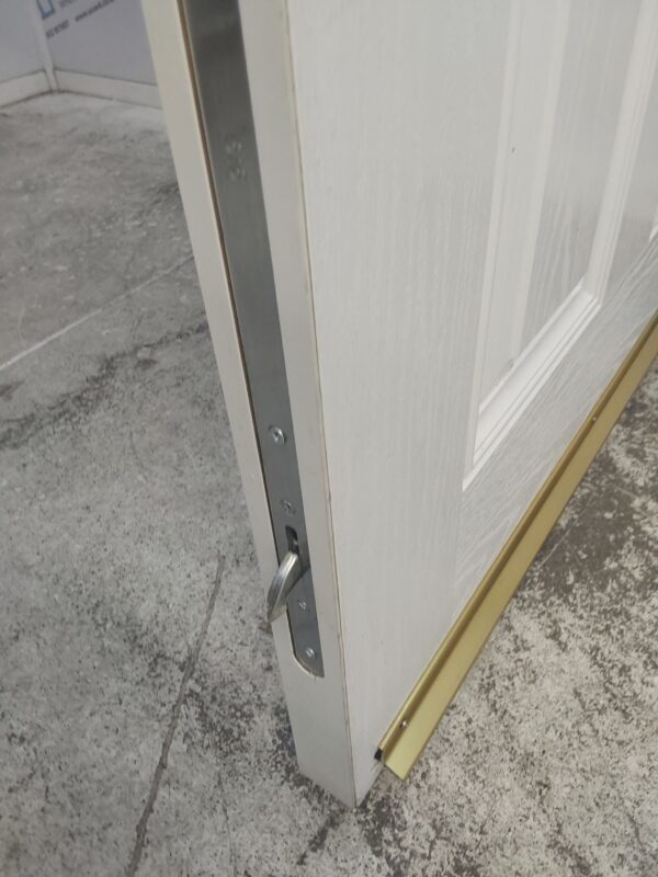 Used White Composite Front Door 915mm x 2065mm C6024 - Image 7