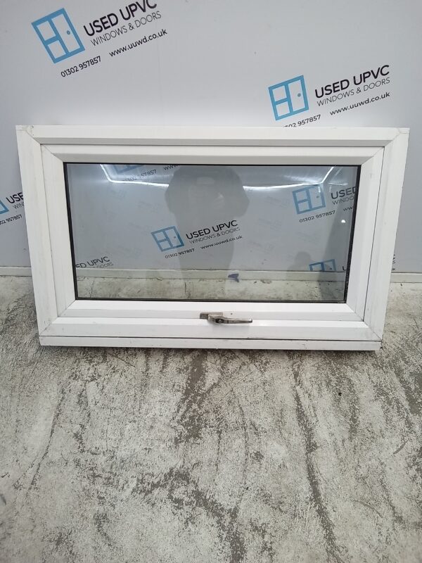 Used white Upvc Window 1050mm x 635mm W0081 - Image 2