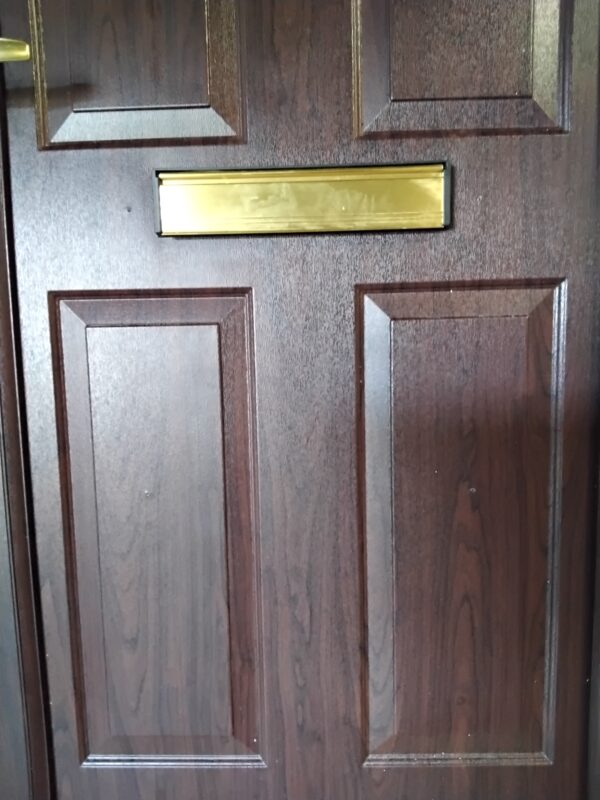 Used Rosewood Upvc Front Door 955mm x 2075mm (Reduce To 940mm x 2075mm) C10D14 - Image 7