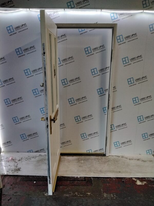 Used White Composite Front Door 915mm x 2075mm C10D19 - Image 4