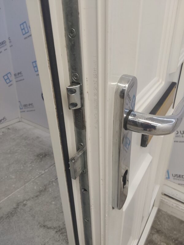 Used White Upvc Front Door 840mm x 2095mm (reduce to 820mm) 0191 - Image 6