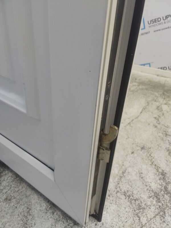 Used White Upvc Front Door 885mm x 2050mm (reduce to 865mm) C9D13 - Image 6