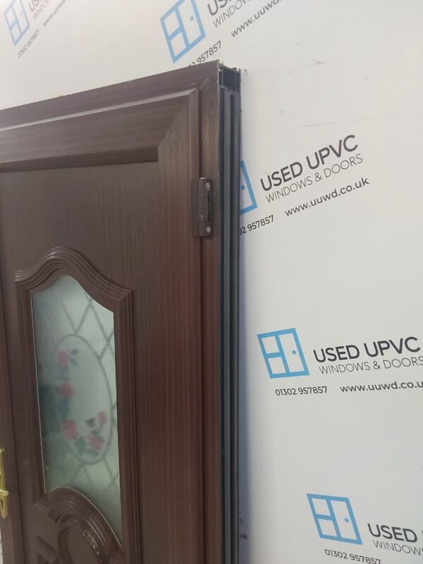 Used Woodgrain Upvc Front Door 950mm x 2060mm 0604 - Image 4