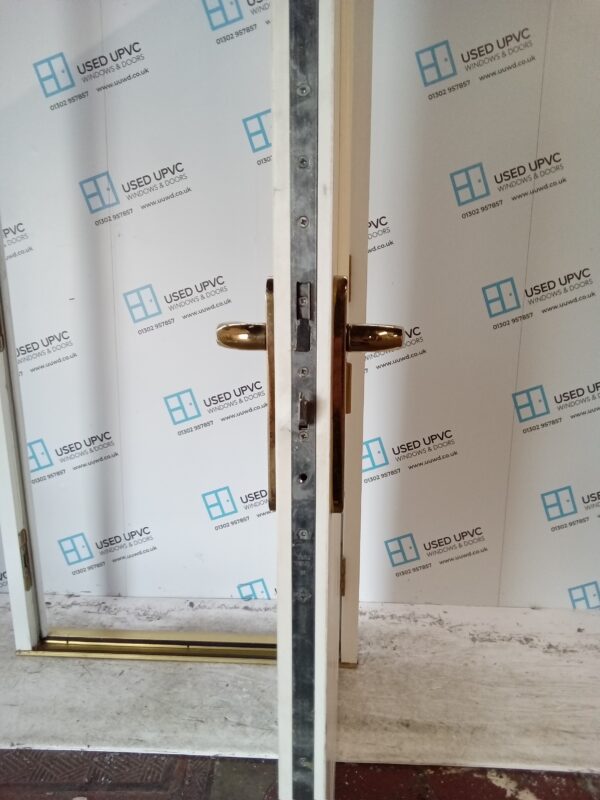 Used White Composite Front Door 925mm x 2065mm C10D37 - Image 7